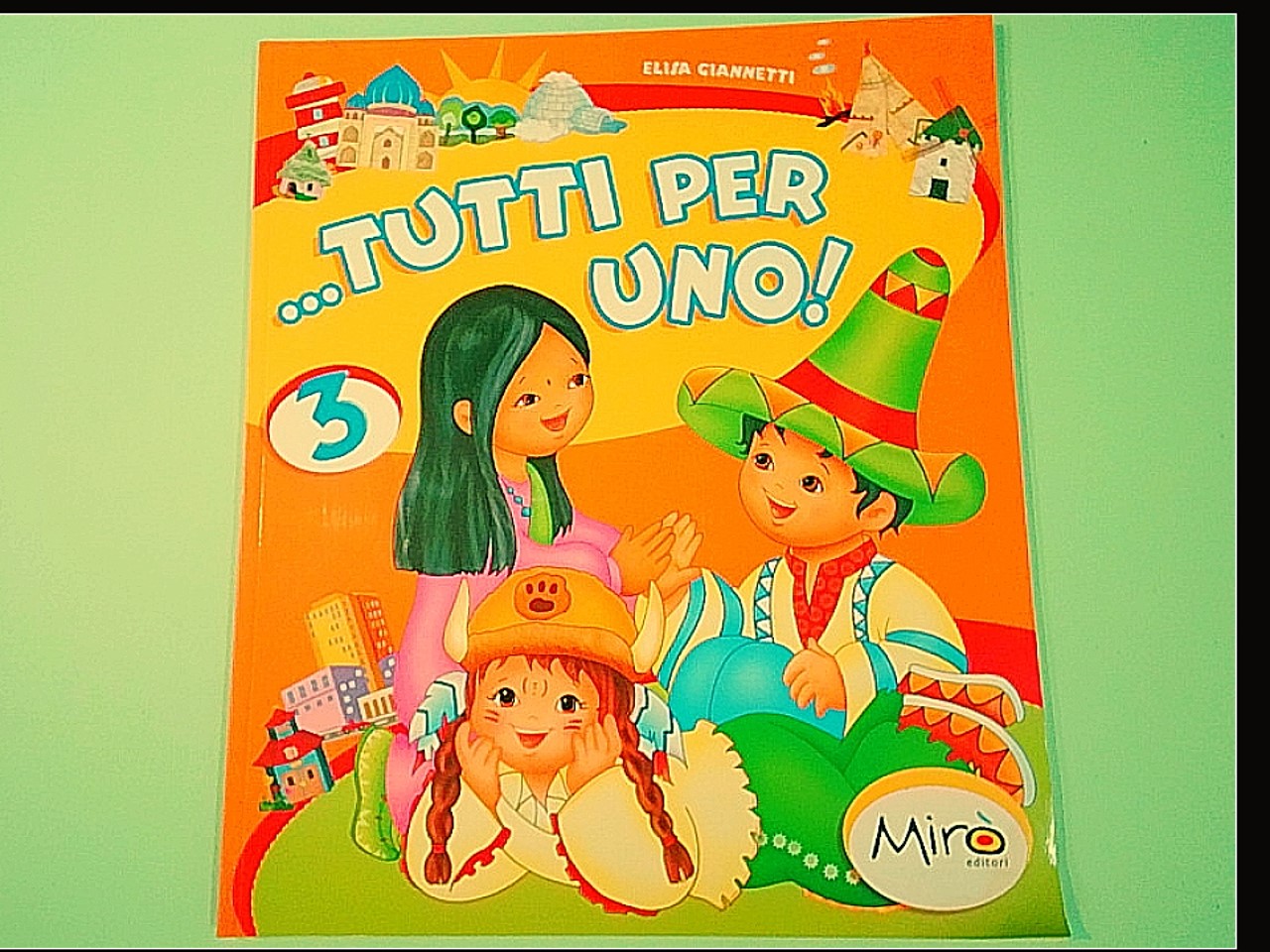 TUTTI PER UNO 3 ANNI