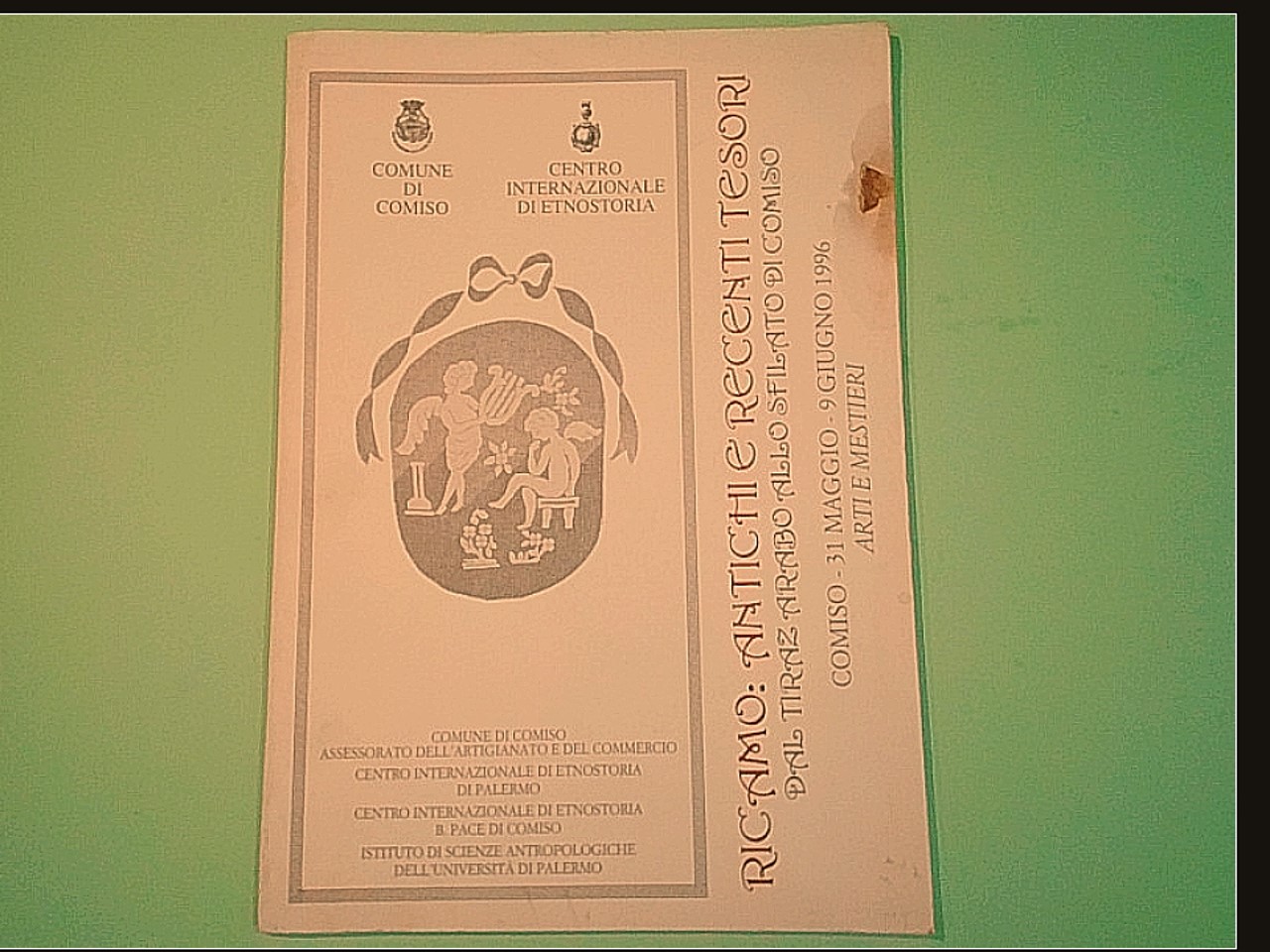 RICAMO ANTICHI E RECENTI TESORI