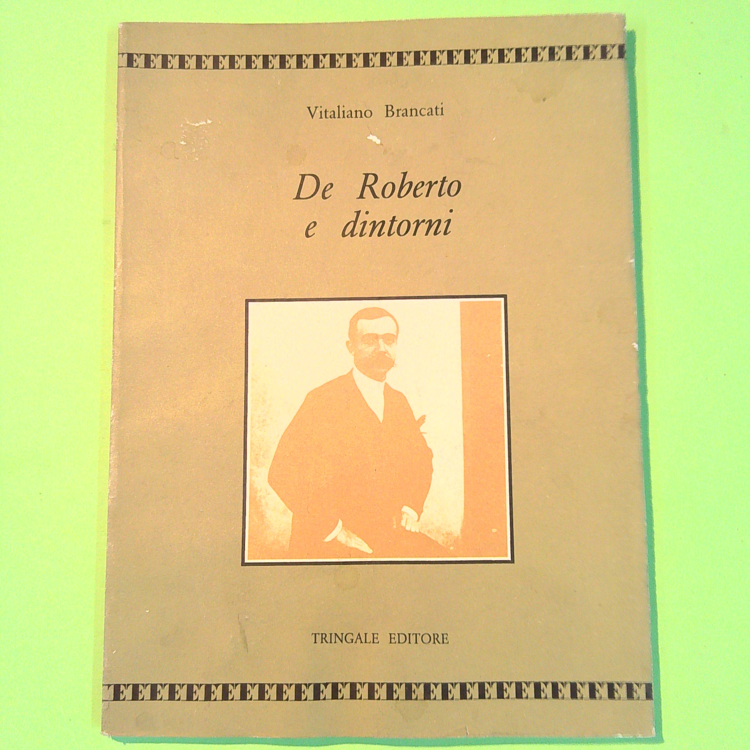 DE ROBERTO E DINTORNI