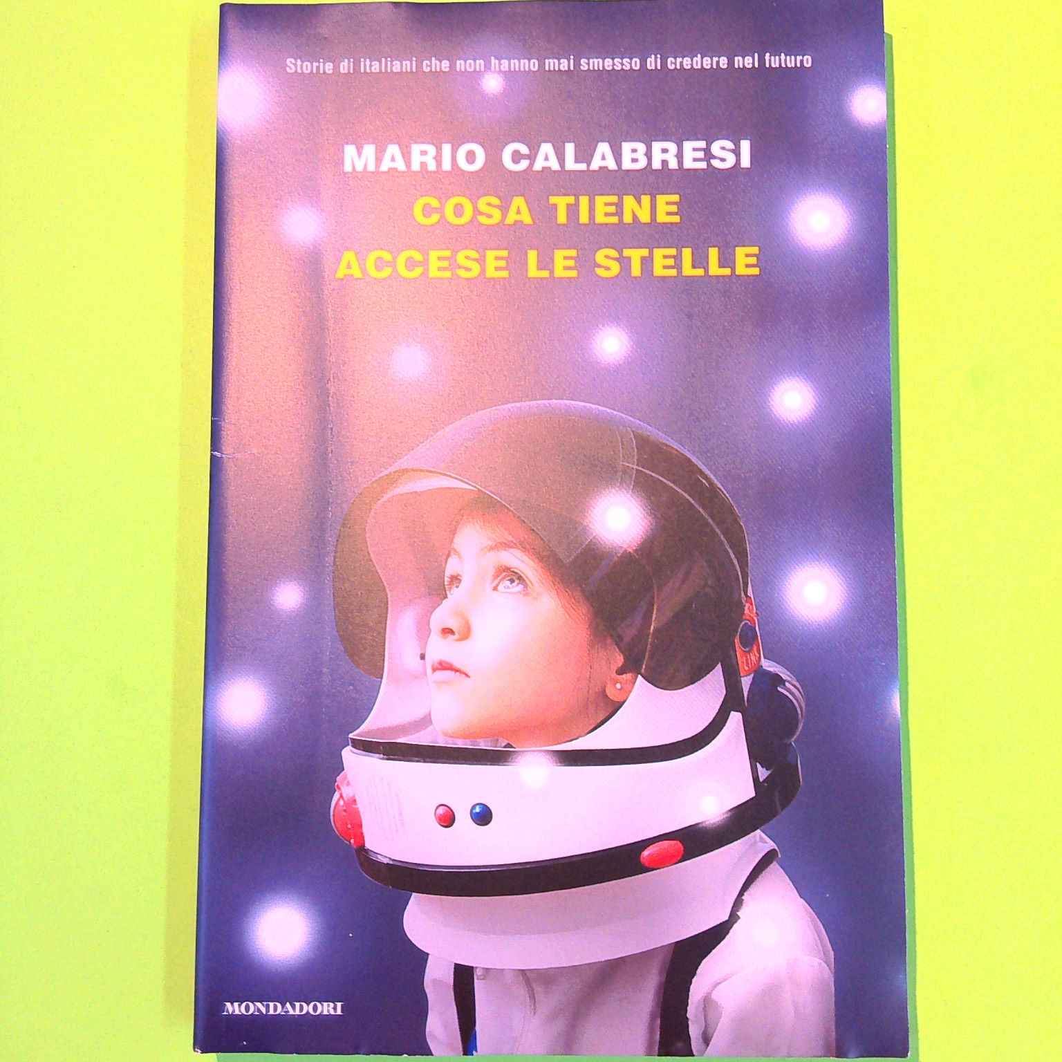 COSA TIENE ACCESE LE STELLE