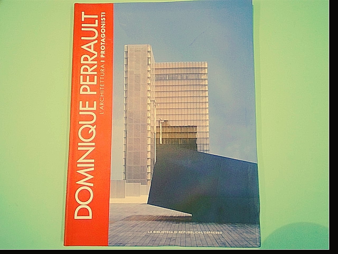 DOMINIQUE PERRAULT ARCHITETTURA