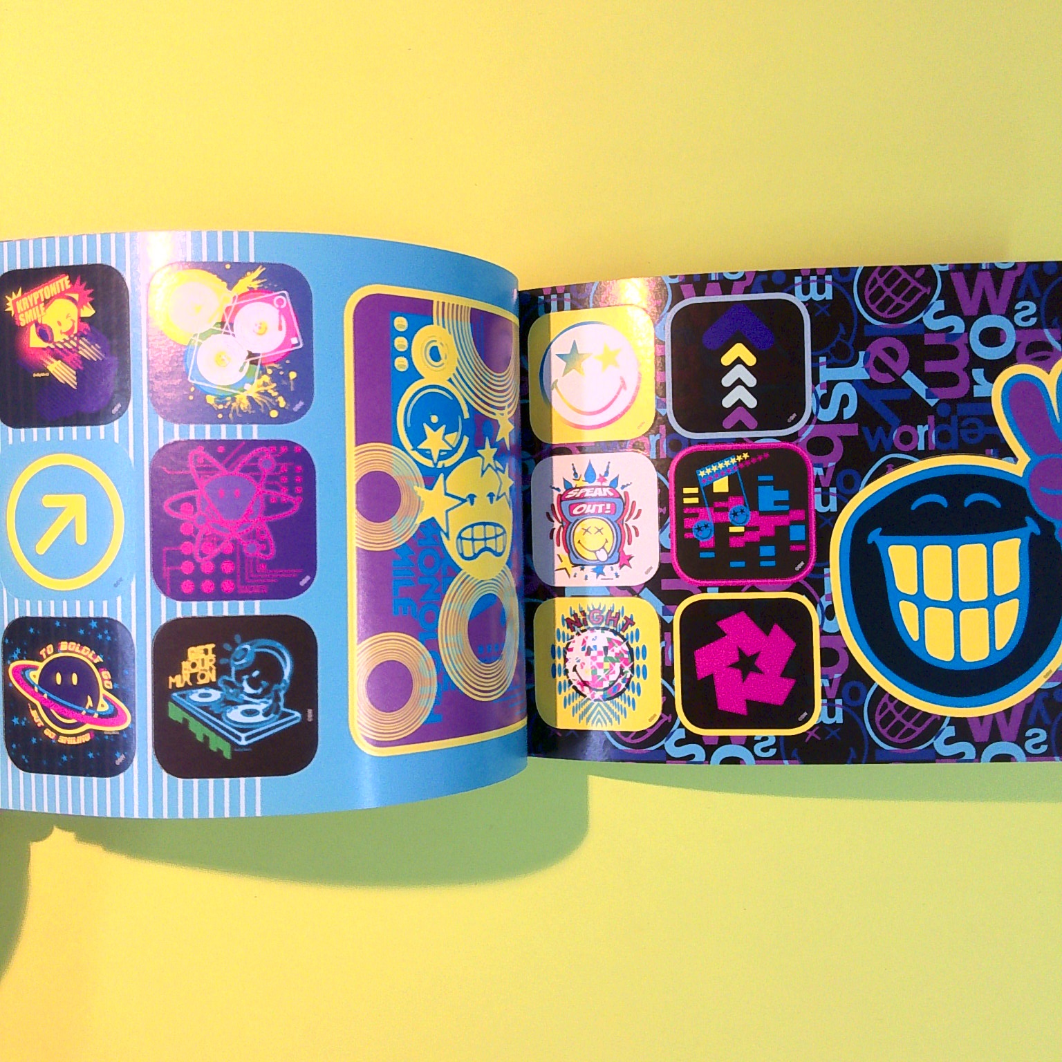 1600 STICKERS EMOTICON TIME - immagine 4