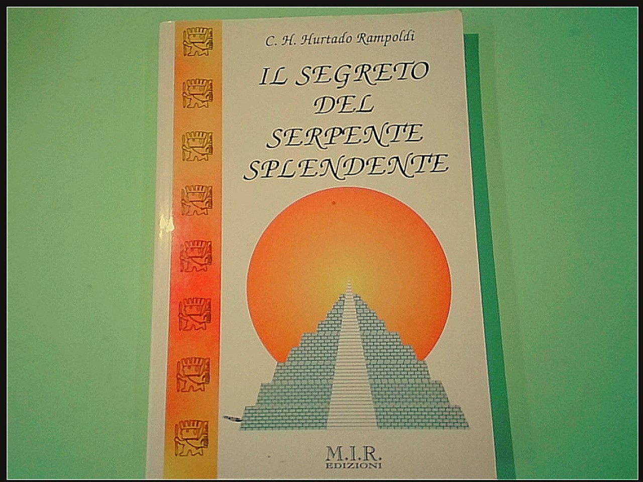 IL SEGRETO DEL SERPENTE SPLENDENTE