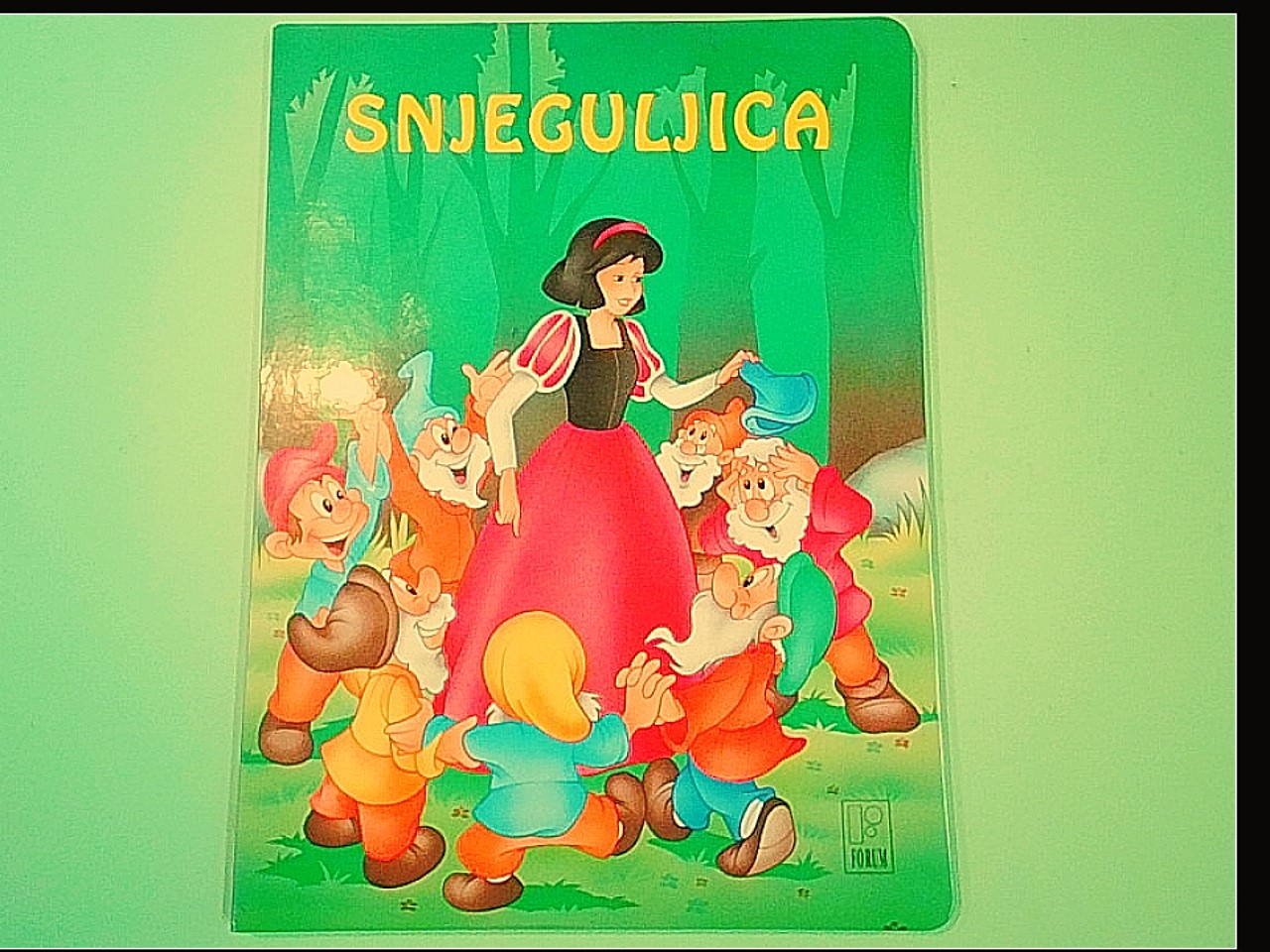 ŠNJEGULJICA BIANCANEVE