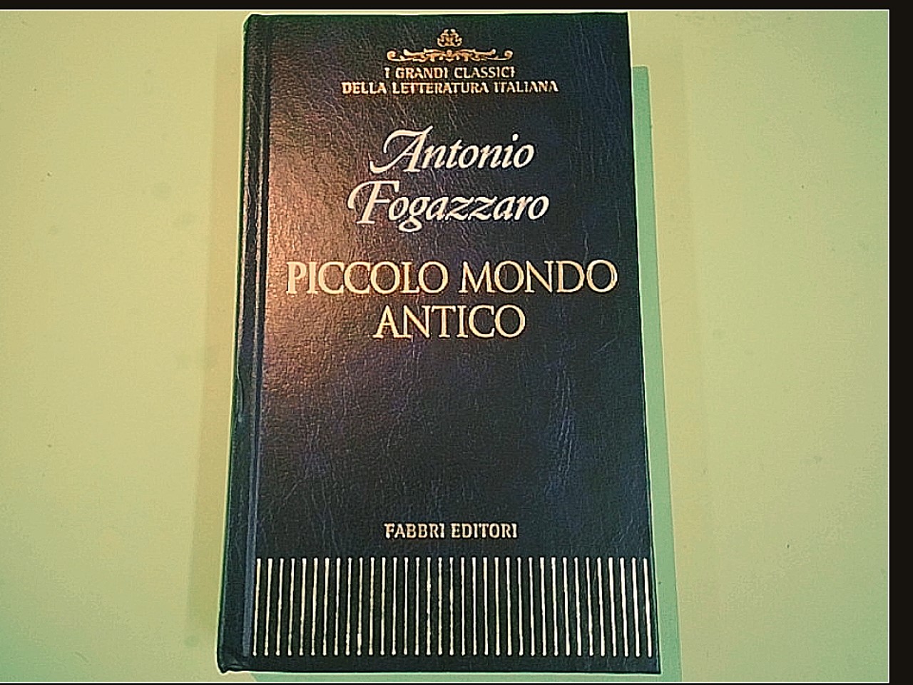 PICCOLO MONDO ANTICO