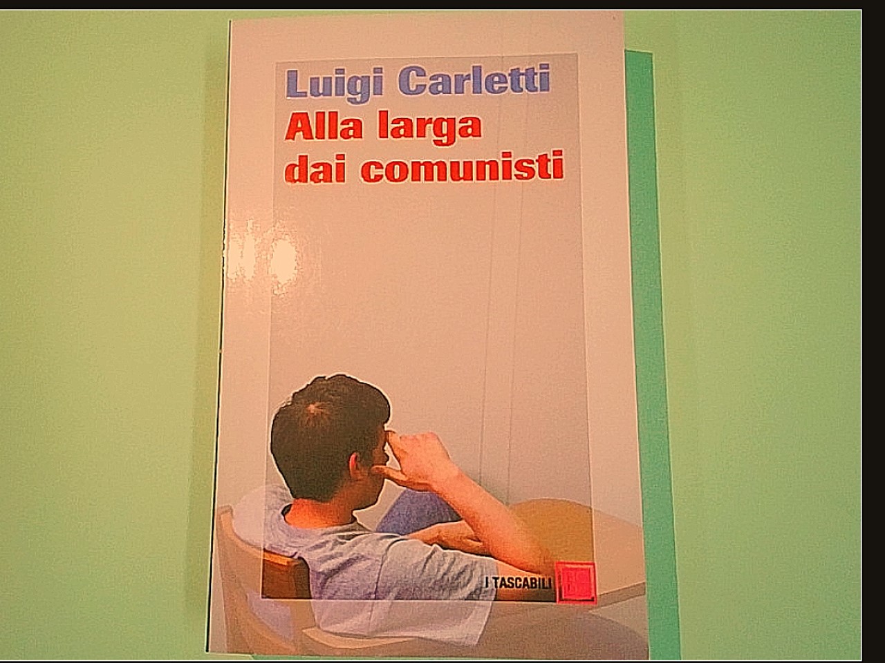 ALLA LARGA DAI COMUNISTI