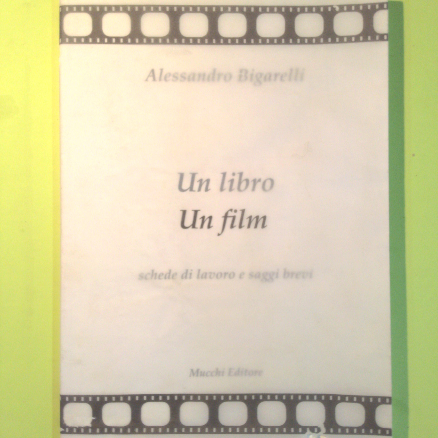 UN LIBRO UN FILM
