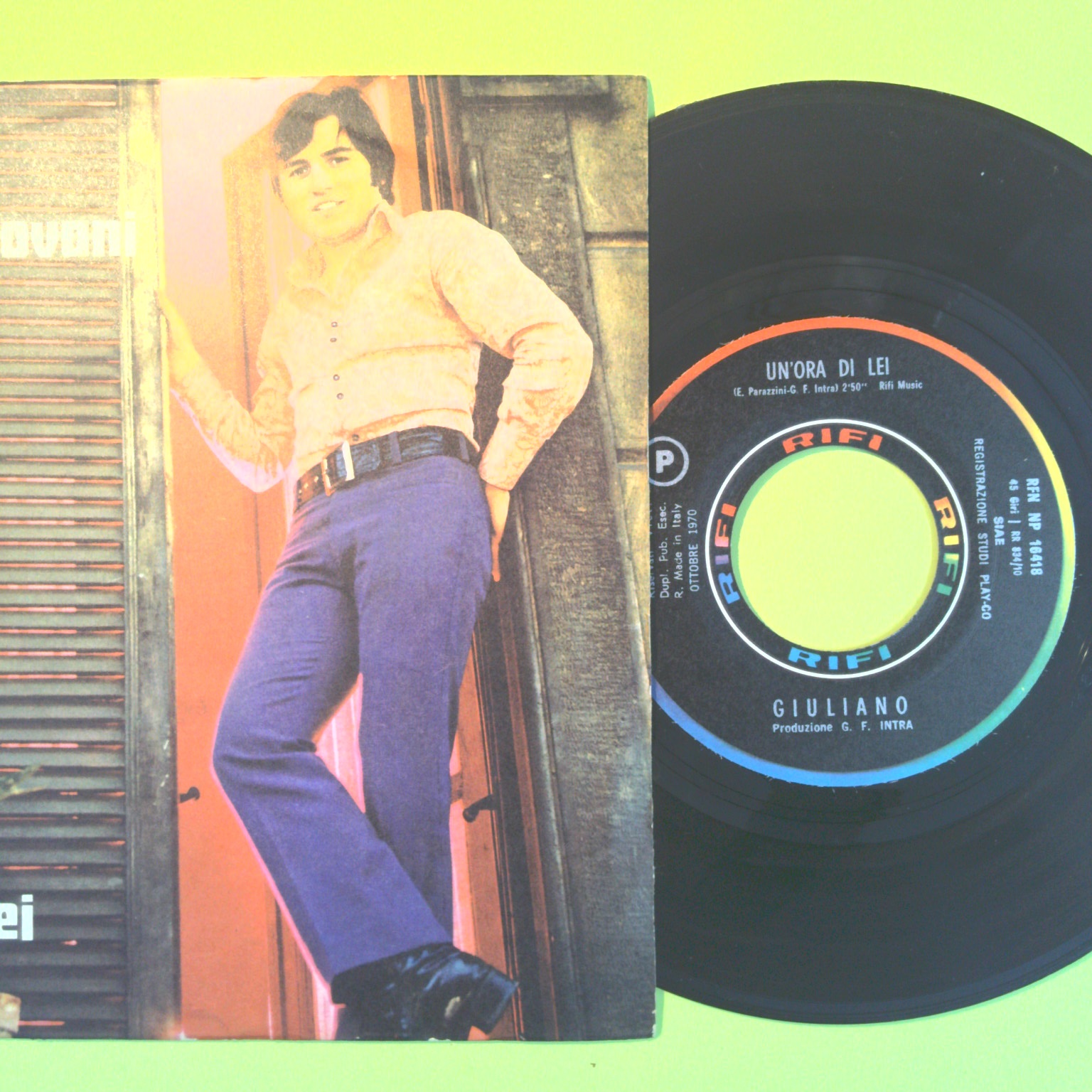 VIENI COI GIOVANI/UN'ORA DI LEI GIULIANO 45 GIRI RFN NP 16418 1970 - immagine 2