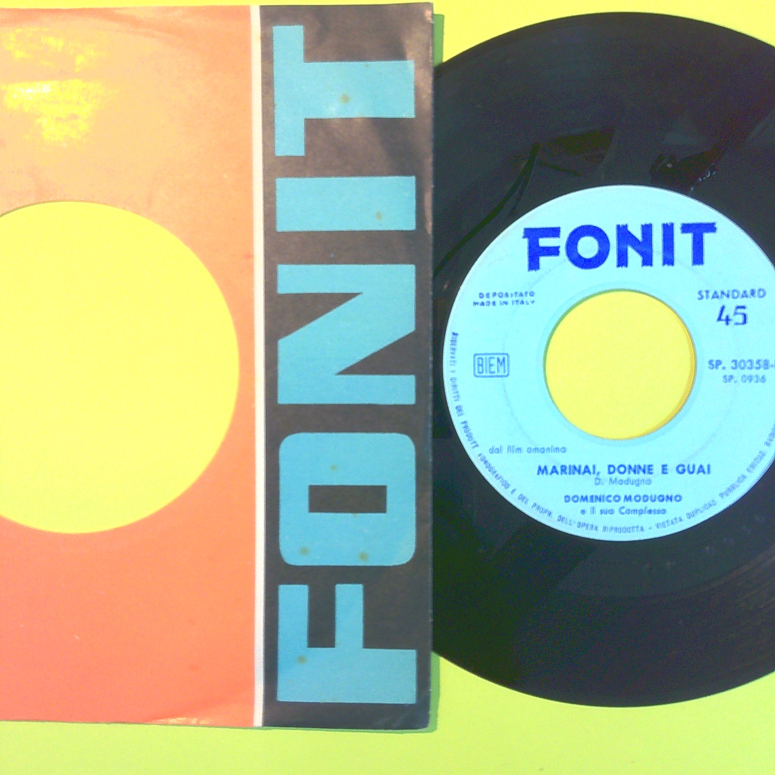 LA SVEGLIETTA/MARINAI DONNE E GUAI DOMENICO MODUGNO 45 GIRI SP 30358 1958 - immagine 2