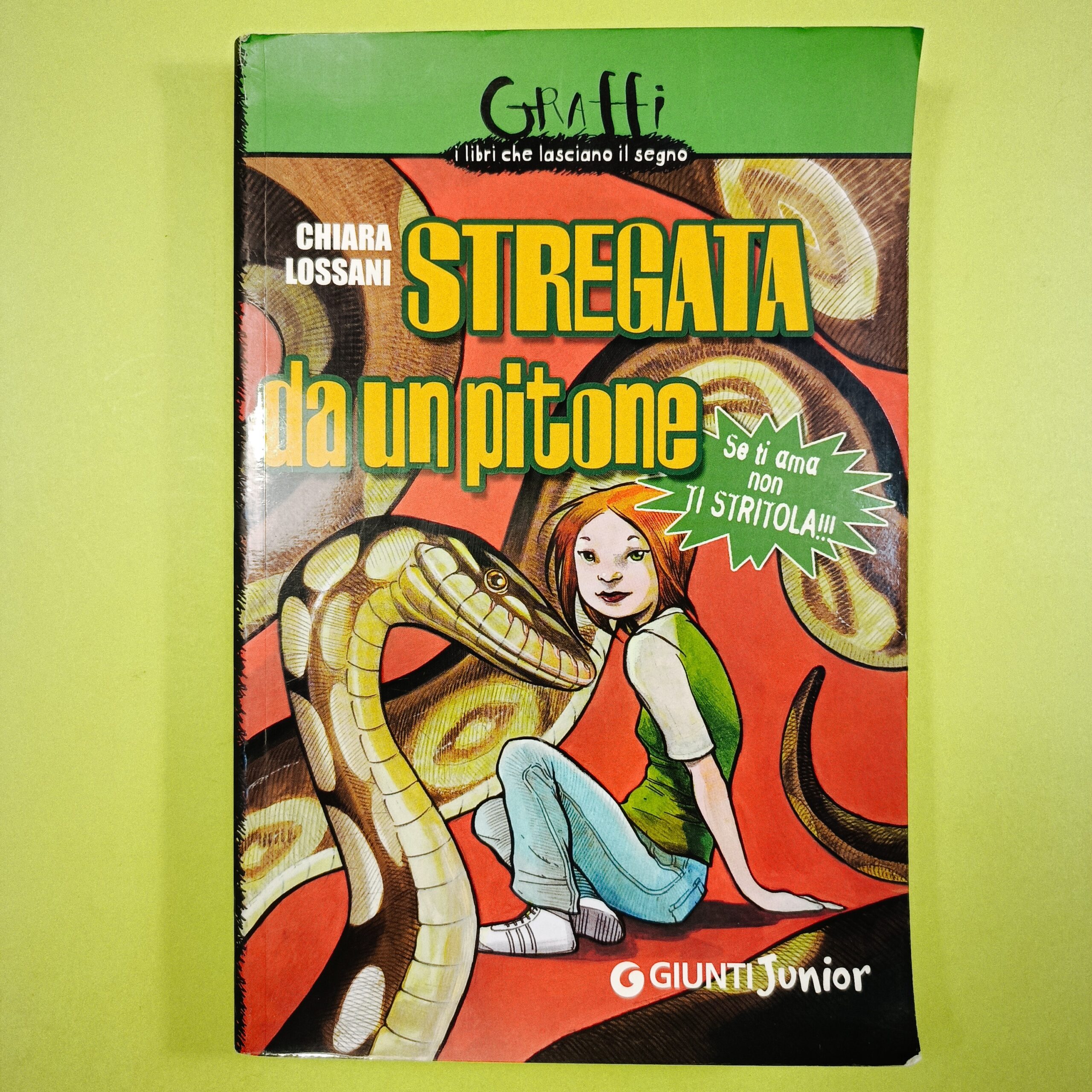 STREGATA DA UN PITONE