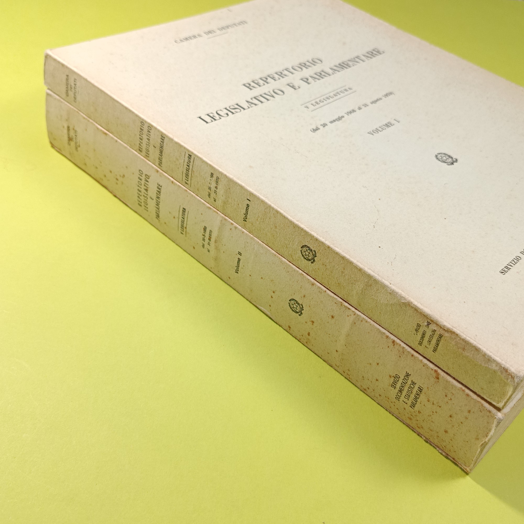 REPERTORIO LEGISLATIVO E PARLAMENTARE VOL I E II V LEGISLATURA AGOSTO 1970 - immagine 2
