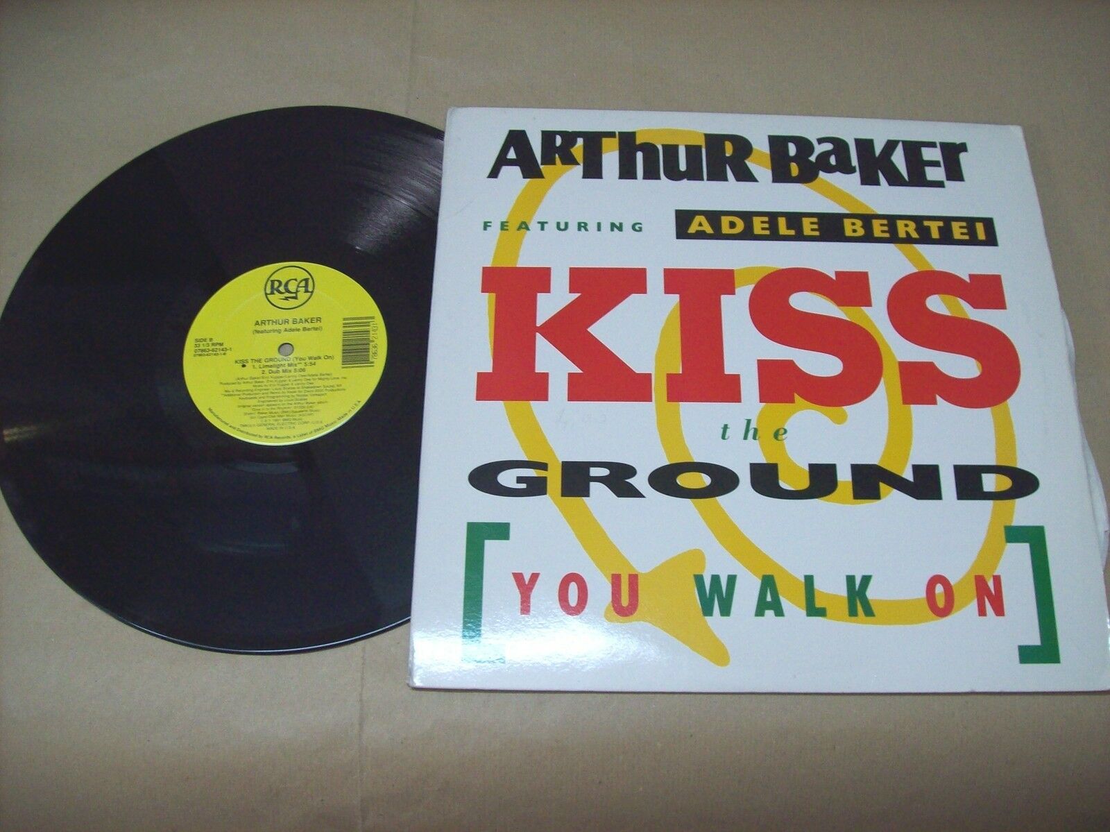 ARTHUR BAKER FEATURING ADELE BERTEI KISS THE GROUND RCA 07863 62143 1 33 GIRI
