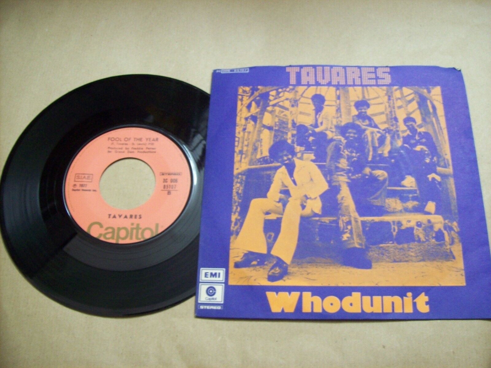 TAVARES WHODUNIT / FOOL OF THE YEAR CAPITOL 3C 006 85107 45 GIRI 1977