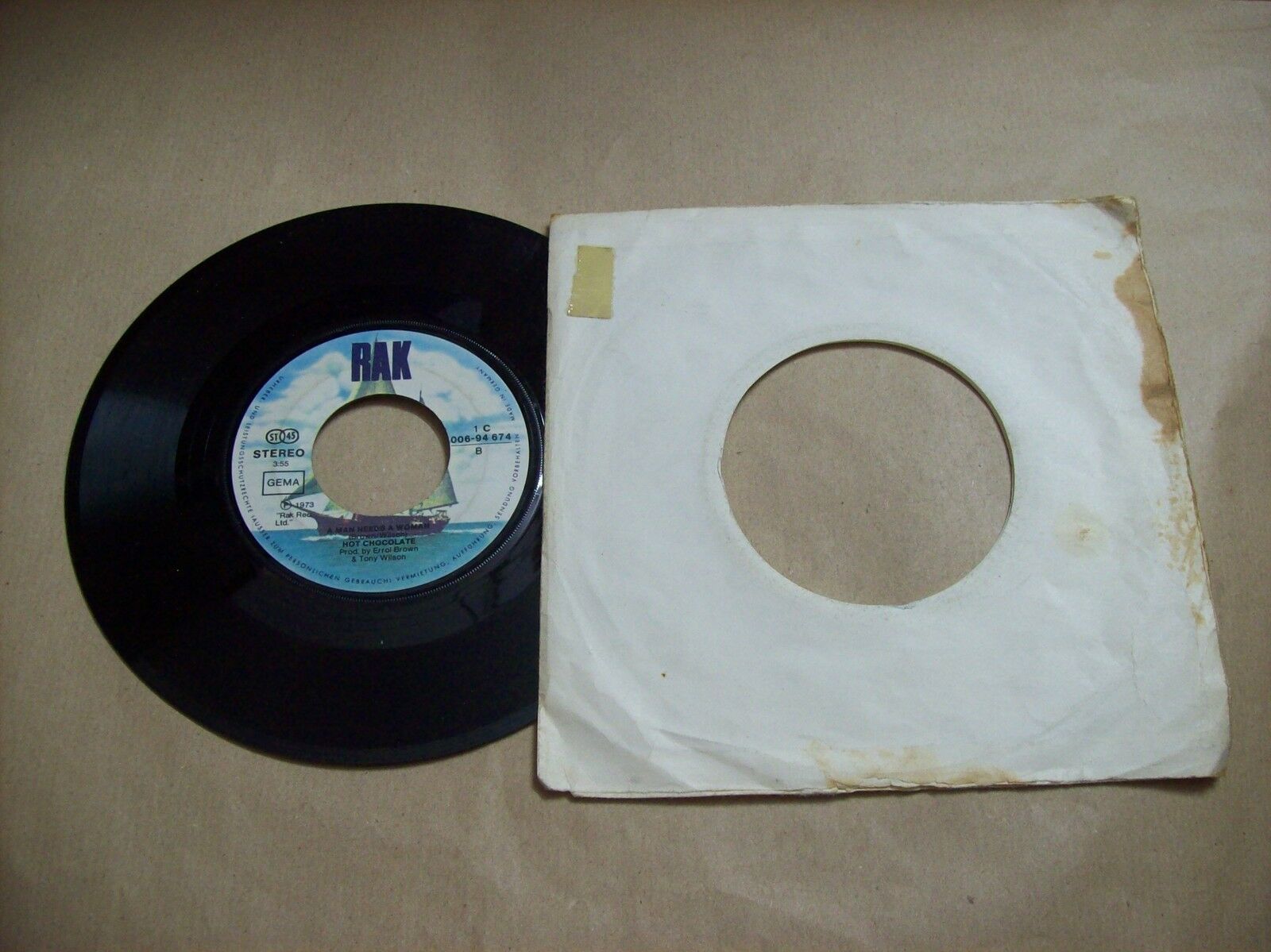 HOT CHOCOLATE RUMOURS / A MAN NEED A WOMAN RAK 1C 006 94 674 45 GIRI 1973