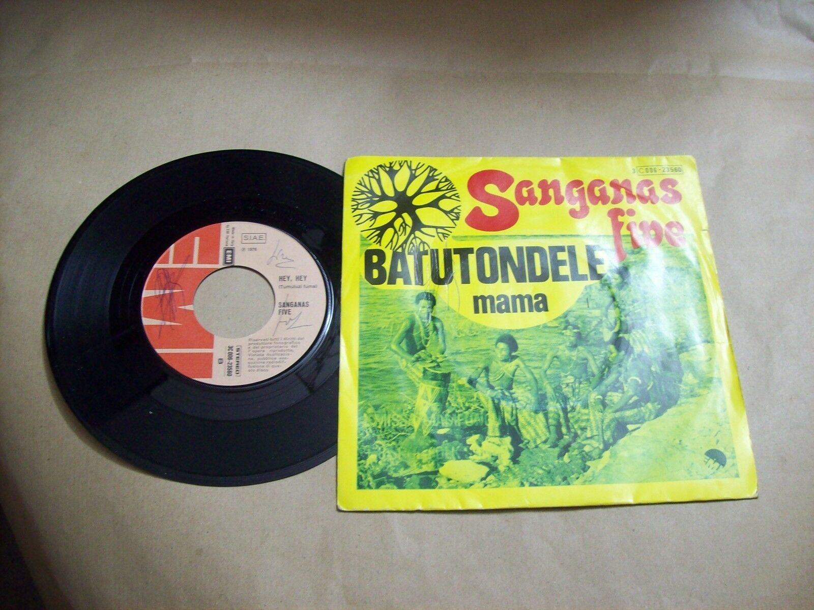 SANGANAS FIVE BATUTONDELE MAMA / HEY HEY EMI 3C 006 23 560 45 GIRI 1976