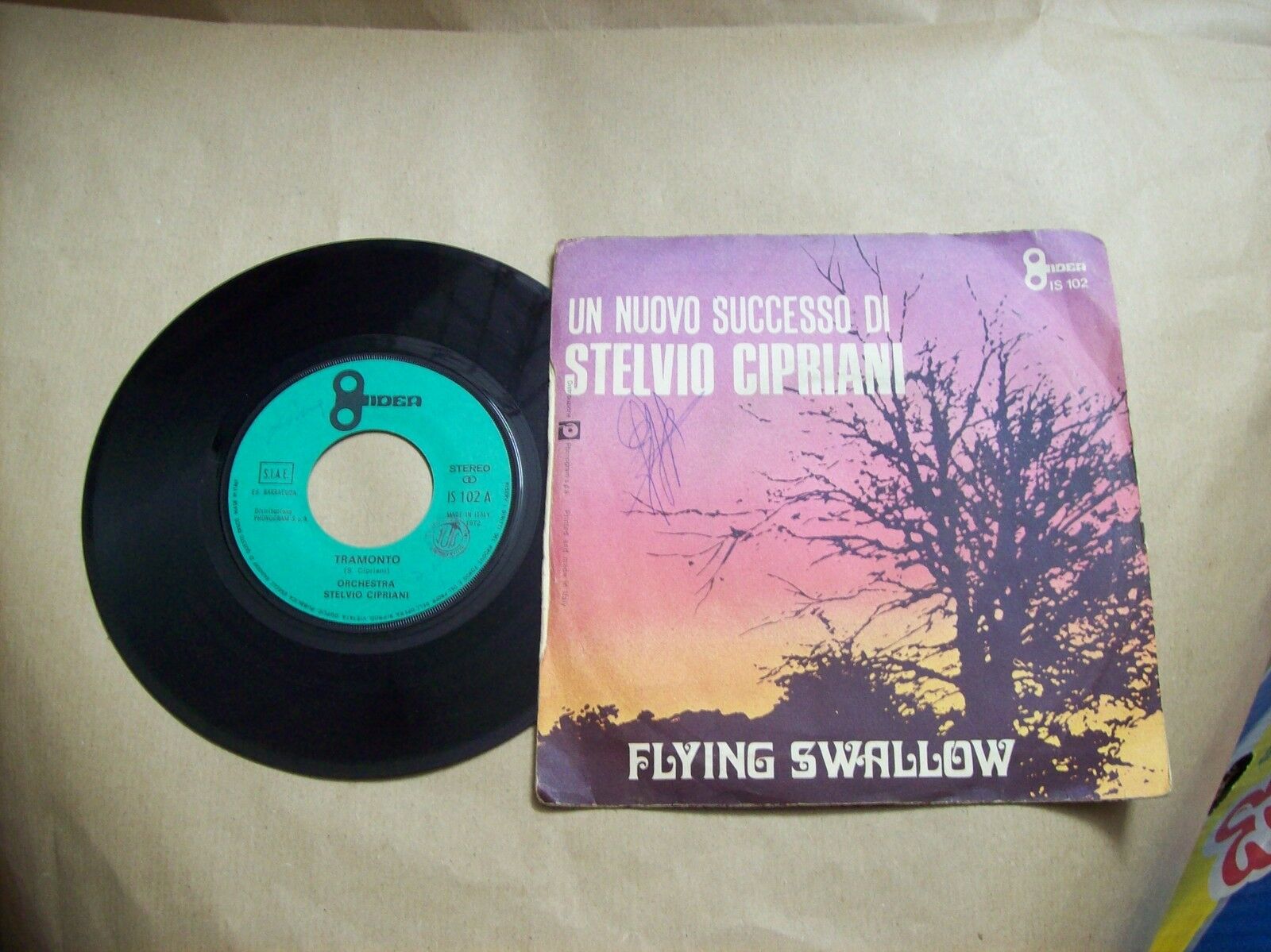 STELVIO CIPRIANI TRAMONTO / FLYING SWALLOW IS 102 45 GIRI 1972
